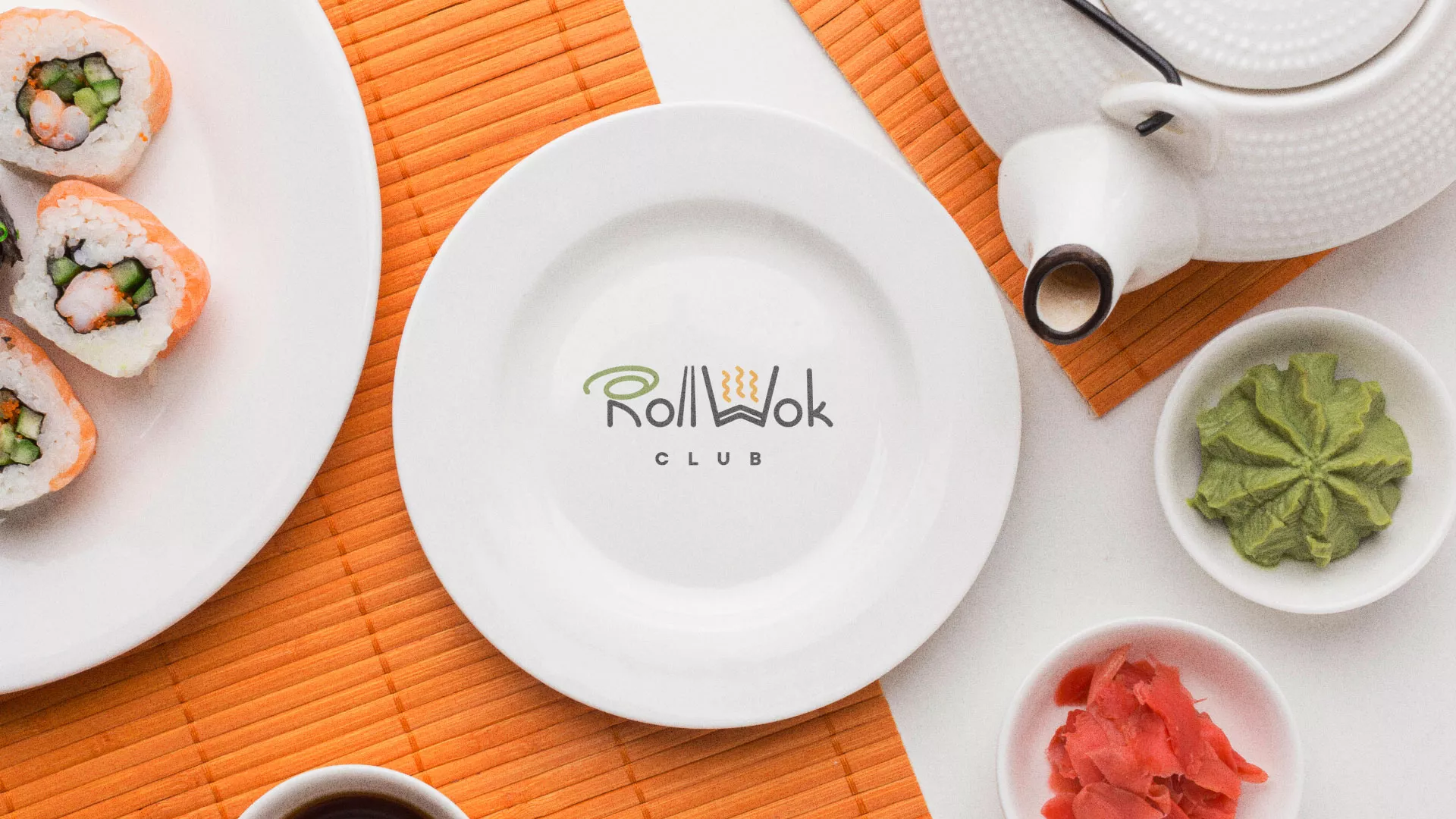 Разработка логотипа и фирменного стиля в Павлово для суши-бара «Roll Wok Club» Разработка логотипа и фирменного стиля в Павлово для суши-бара «Roll Wok Club»